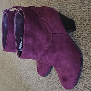 Elegant Burgundy Ankle Boots